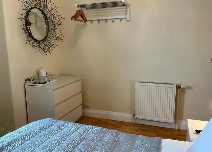 Hillcrest Bed & Breakfast