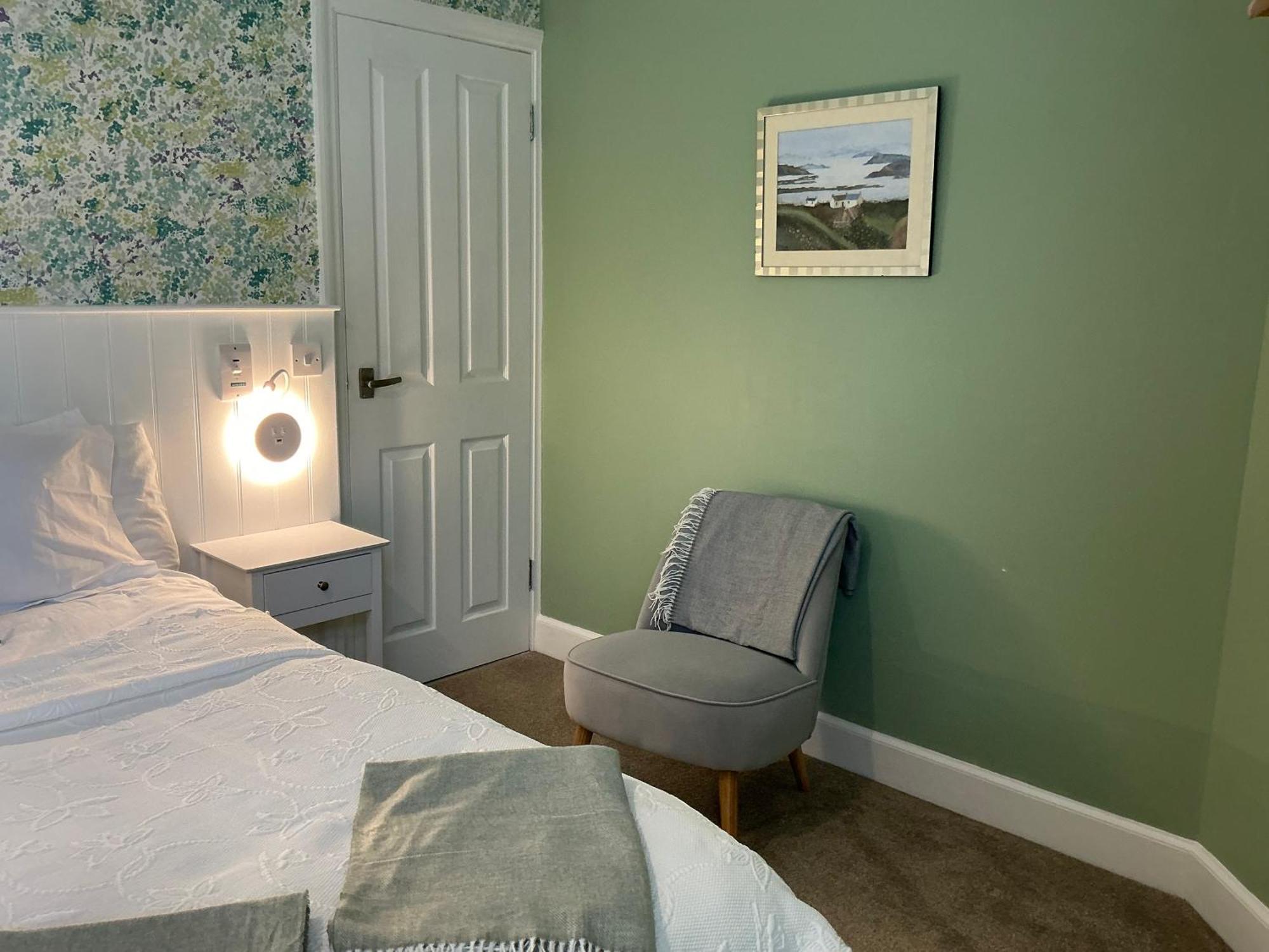 Hillcrest Bed & Breakfast