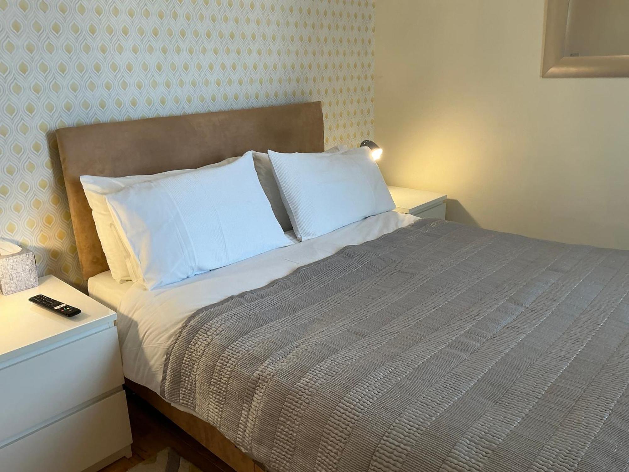 Hillcrest Bed & Breakfast 2*