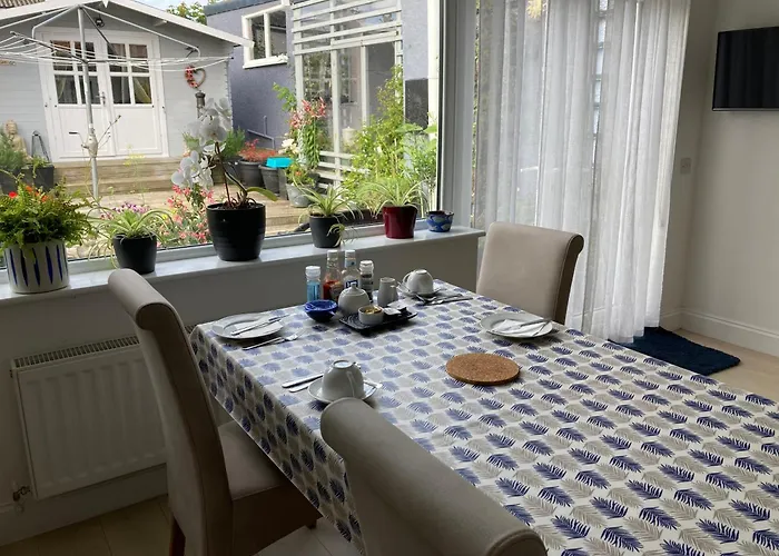 Hillcrest Bed & Breakfast